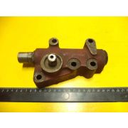 Клапан правый Т-150 150.37.064-3